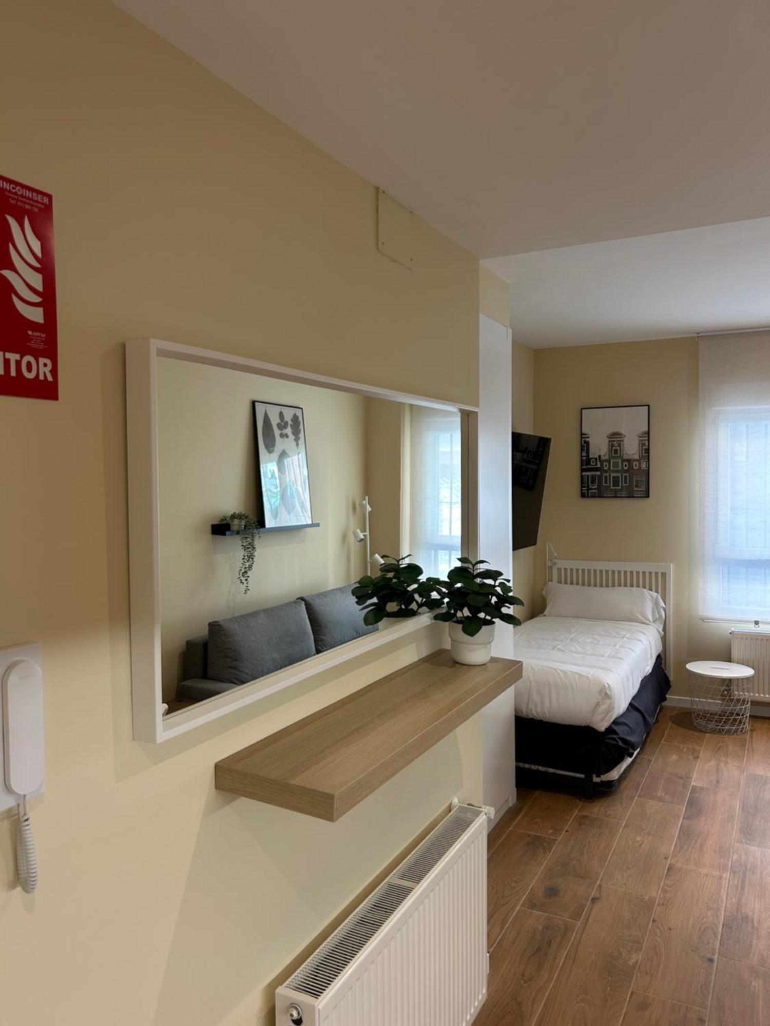 מדריד Apartamentos Turisticos Aeropuerto Barajas מראה חיצוני תמונה