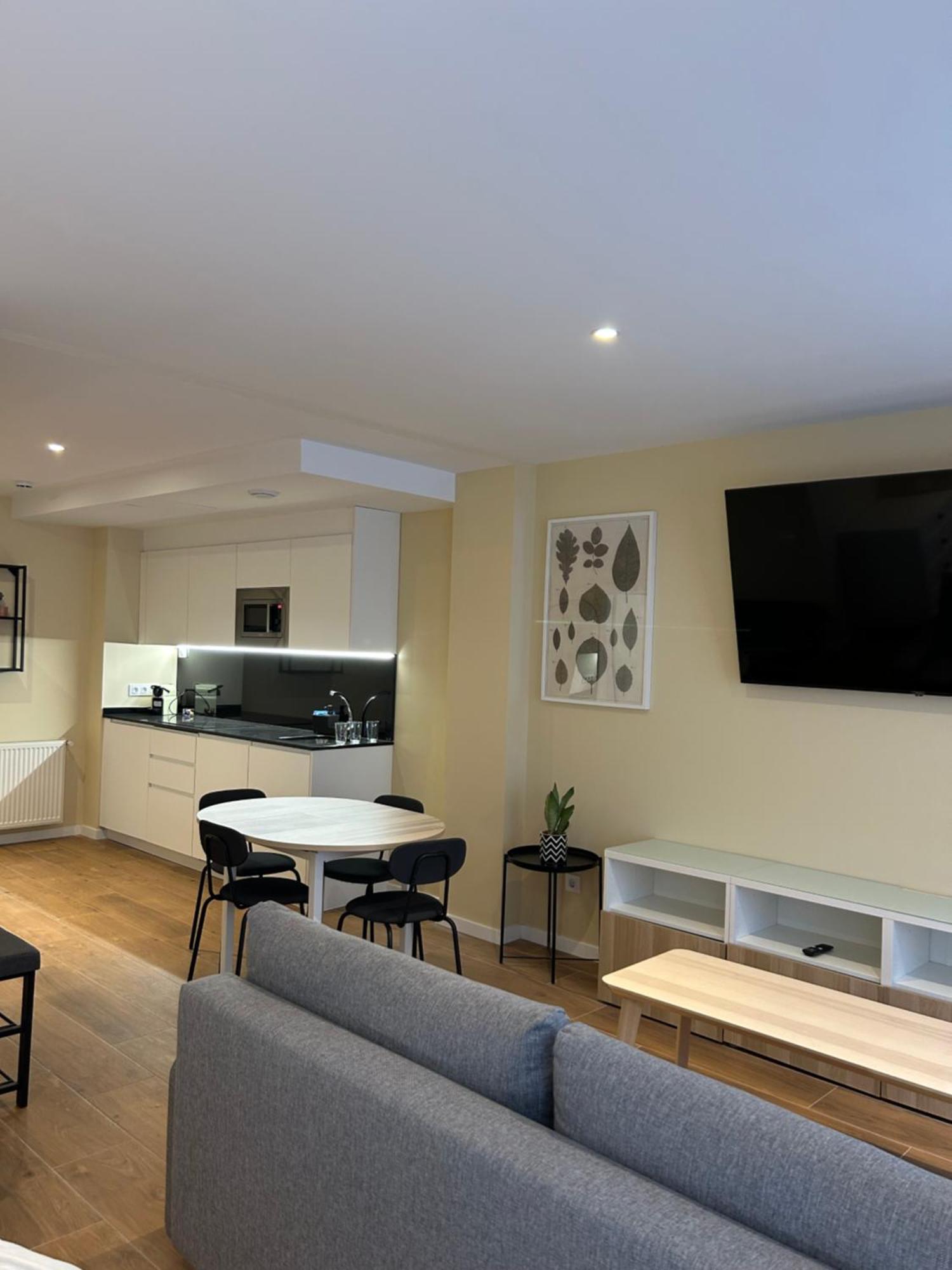 מדריד Apartamentos Turisticos Aeropuerto Barajas מראה חיצוני תמונה